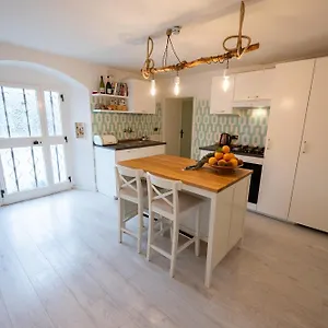 Casa Fulvia, Toscana , Castroncello Italia